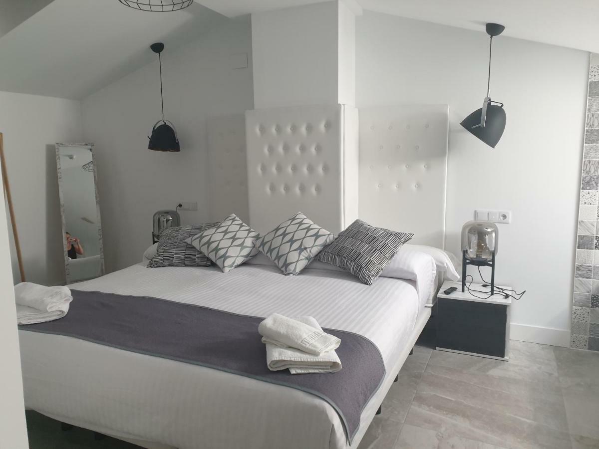 Apartamentos Hostal Cabanas Carboneras de Guadazaón 외부 사진