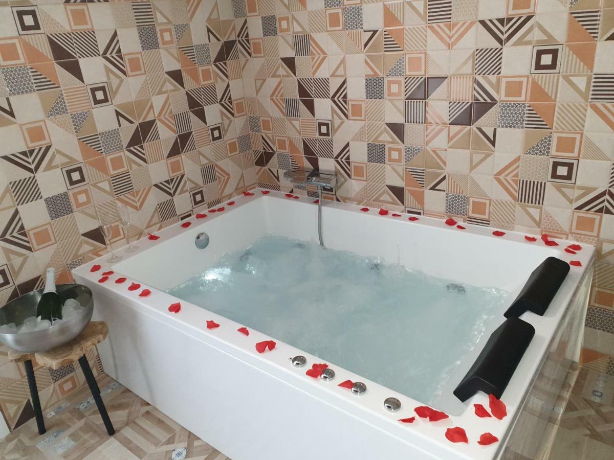 Apartamentos Hostal Cabanas Carboneras de Guadazaón 외부 사진