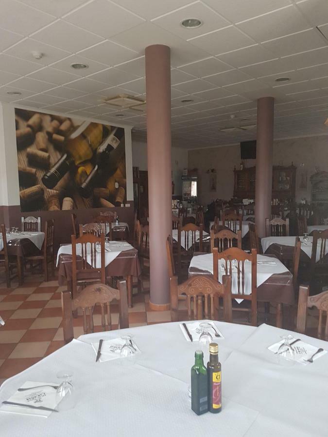 Apartamentos Hostal Cabanas Carboneras de Guadazaón 외부 사진